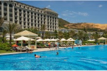 Vingroup unit shuts down resorts as coronavirus takes toll on tourism