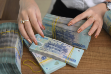 Slowing realty market hinders big banks in bad debt recovery