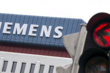 Siemens healthcare unit probed by China regulator for bribery - sources