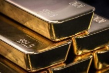 Giá vàng miếng giảm gần một triệu đồng trong tuần