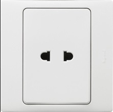 WHITE 2P EURO-US SKT 10A/16A  